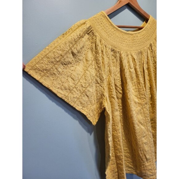 New Old Navy Yellow Eyelet Embroidered Short Puff Sleeve Relaxed Fit Top 3X - Picture 3 of 8